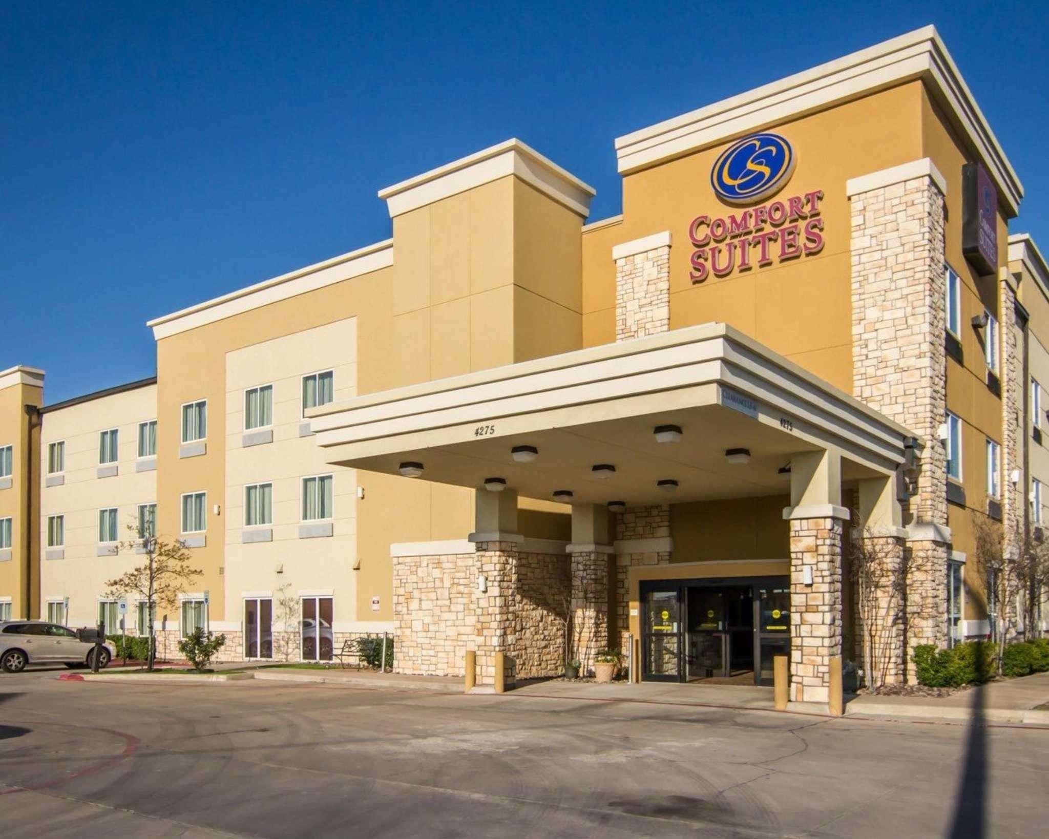 Comfort Suites West Dallas - Cockrell Hill Exterior photo